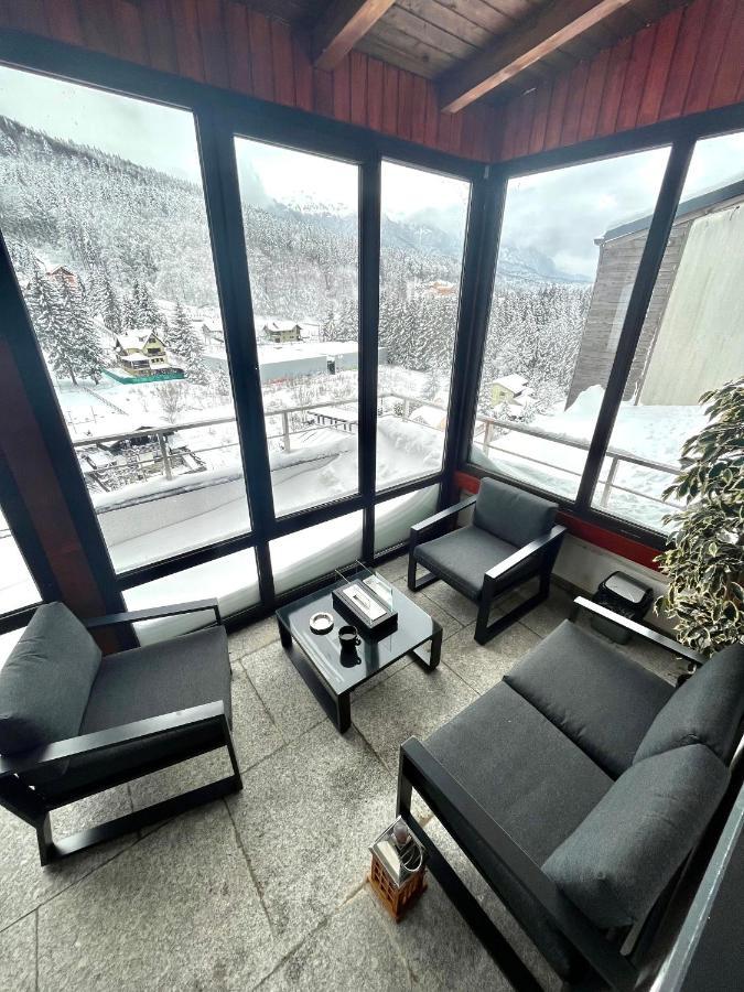 Best View Ap With Parking And 2 Bathrooms Sinaia Exterior foto