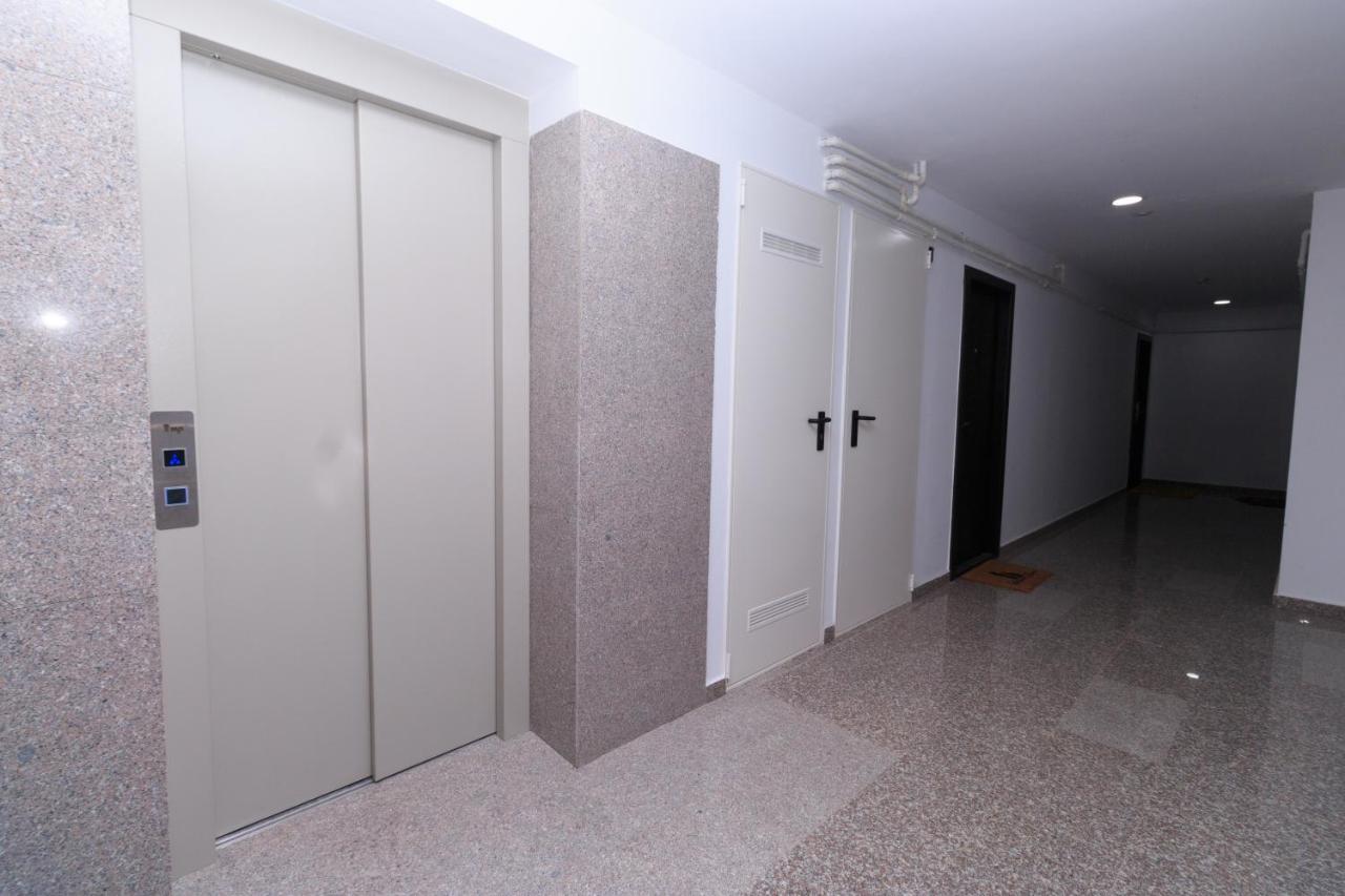 Best View Ap With Parking And 2 Bathrooms Sinaia Exterior foto