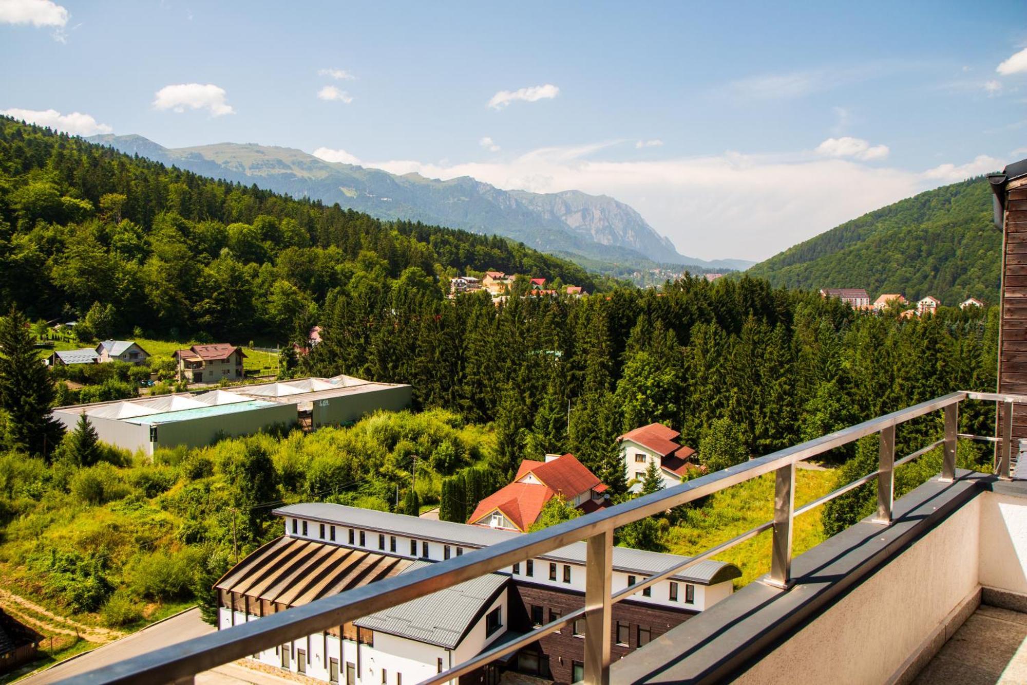 Best View Ap With Parking And 2 Bathrooms Sinaia Exterior foto